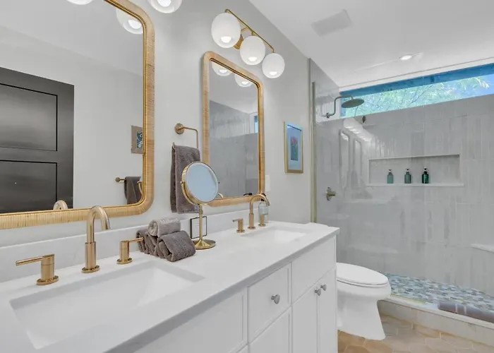 Stunning View With Heated Pool *