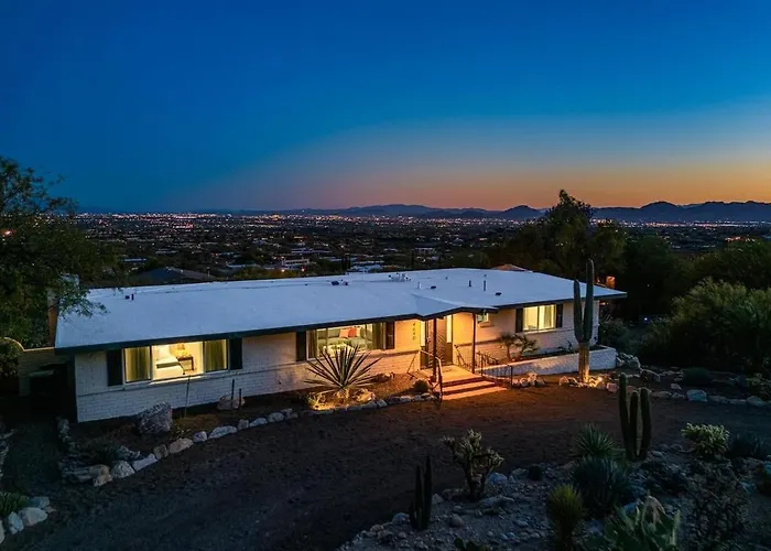 Stunning View With Heated Pool Holiday home
