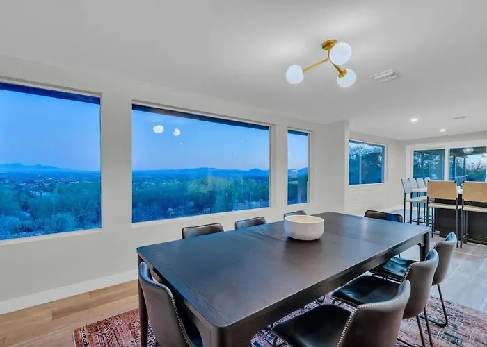 Holiday home Stunning View With Heated Pool