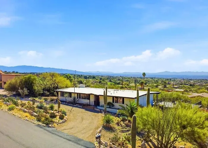 Stunning View With Heated Pool Holiday home