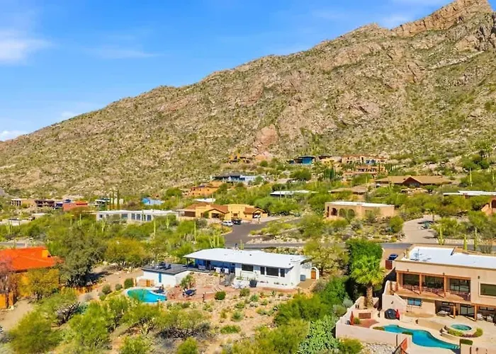 Stunning View With Heated Pool Holiday home Tucson